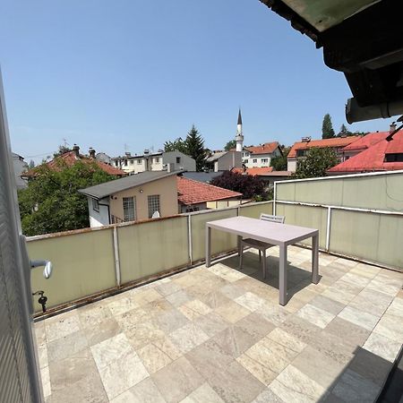 Villa Luca Free Garage Parking Сараево Экстерьер фото